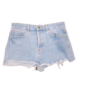 Forever 21 jean shorts size 27